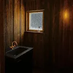 Arctic Shaman Adventures -jurtta Fogadó
