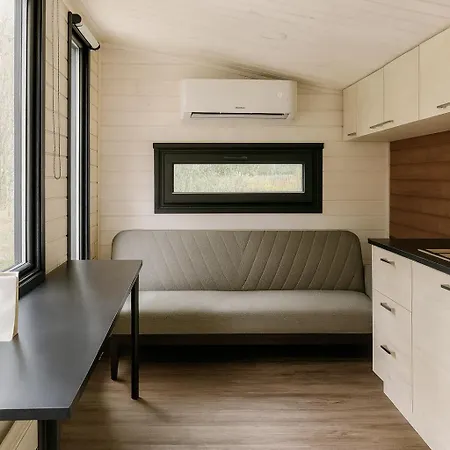 Πανδοχείο Arctic Shaman Adventures -jurtta Köngäs